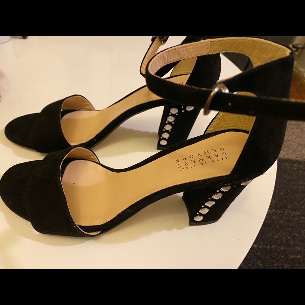 Black sandals
